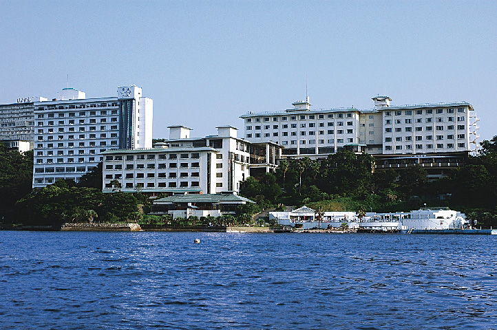 201211_present1.jpg